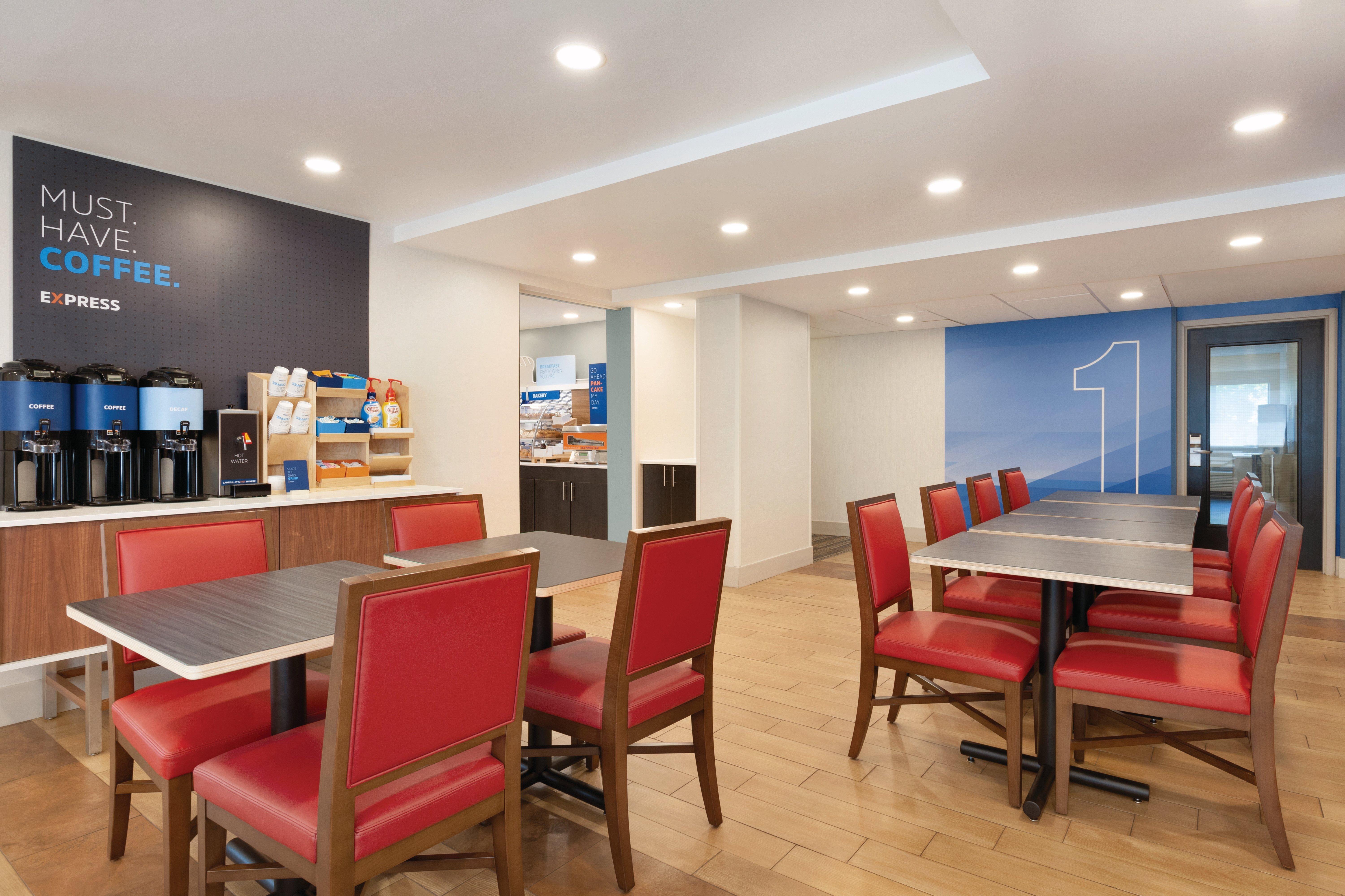 Holiday Inn Express Hartford South - Rocky Hill By Ihg Exterior photo