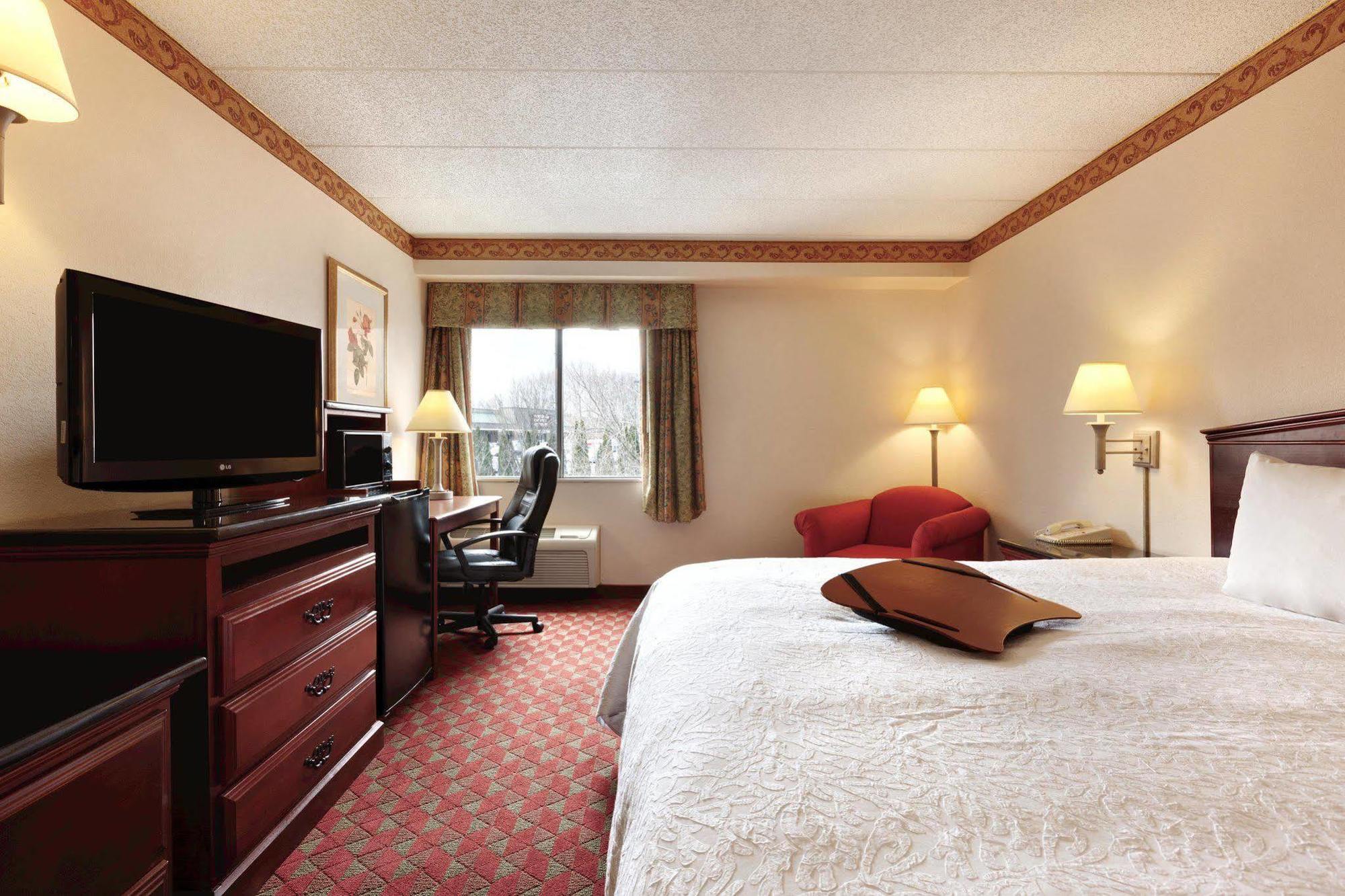 Holiday Inn Express Hartford South - Rocky Hill By Ihg Exterior photo